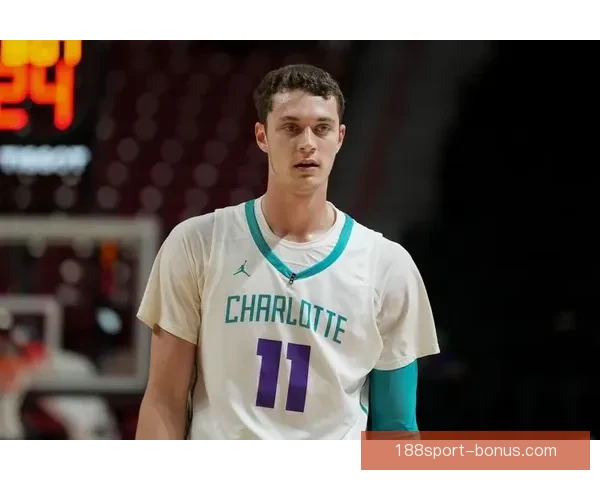 弗拉格自信展现实力砍下51分力争最佳新秀荣誉加分