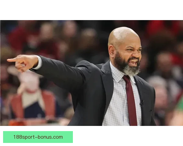 第四节果断调整阵容扭转节奏骑士主帅直言首发慢热缺乏应有比赛活力与强度